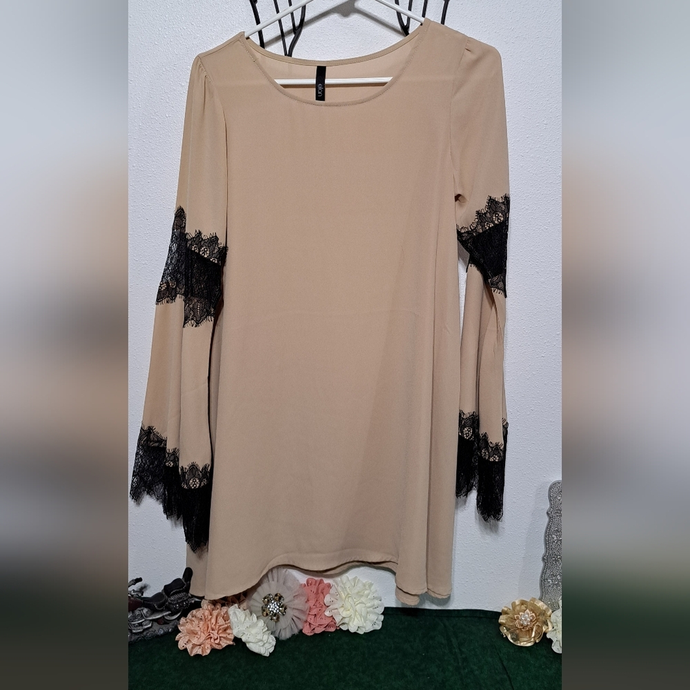 Elan Beige Top with Black Lace Accents